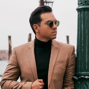 Cesar De La Cruz