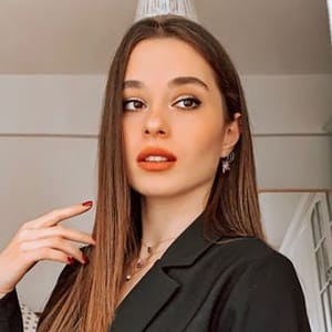 Esra Kochan