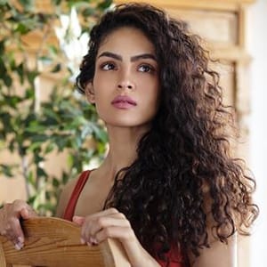 Rukmini Vijayakumar