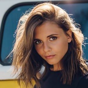 Alexandra Chando