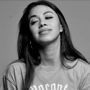 Elvia Guadian