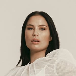 Molly Hammar