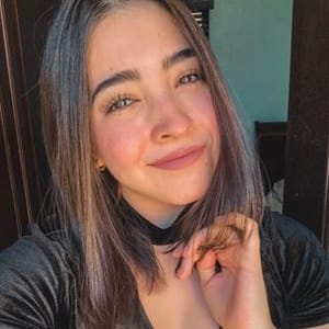 Andrea Leos