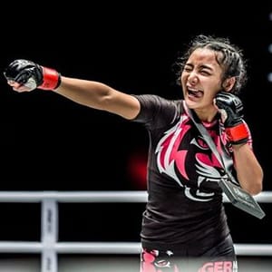 Rika Ishige