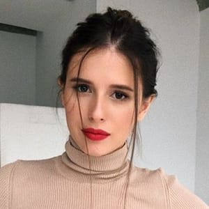 Elvira T