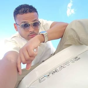 Dj Esence