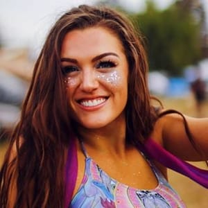 Ally Hardesty Influencer Profile - Work With Influencer Ally Hardesty