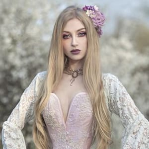 Absentia veil