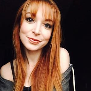 Lisa Foiles
