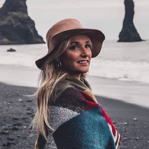 Charlotte Lint