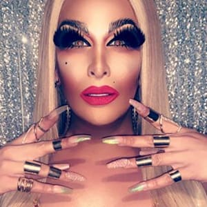 Roxxxy Andrews