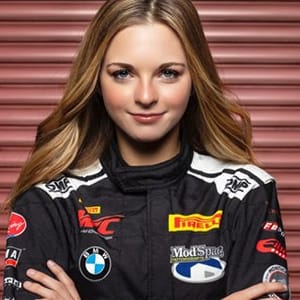 Aurora Straus