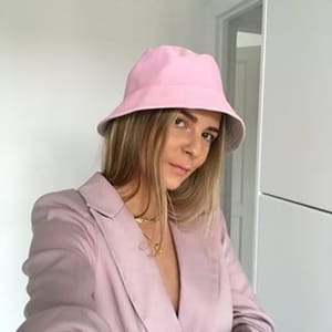 Emma Moldt