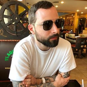 Mike Nouveau