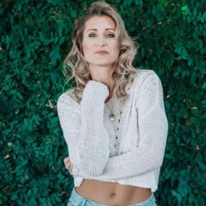 Gabrielle Stone