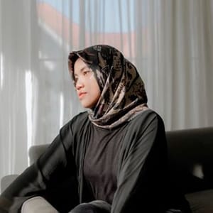 Henny Andryani P