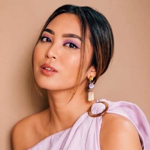 Elizabeth  Rahajeng