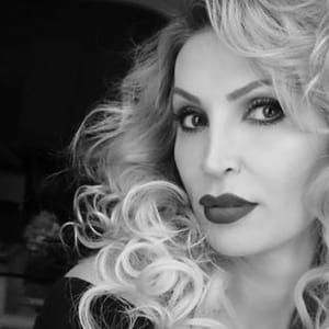 Roxy Akopyan