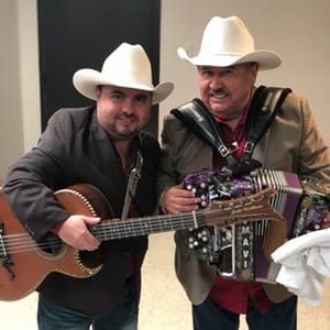 Cachorros De Juan Villarreal