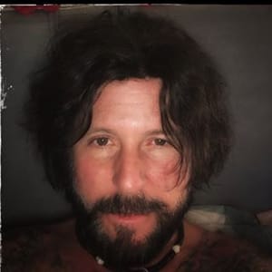 Tracii Luk Guns