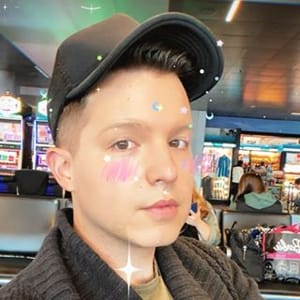 Simon Curtis