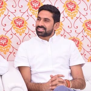 Manish Yadav