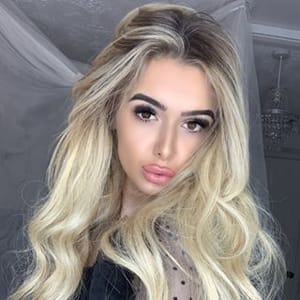Tee Lily