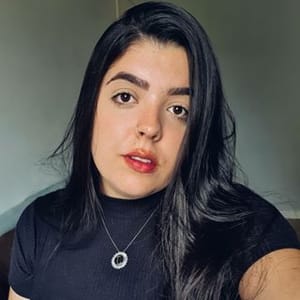 Julia Moreira