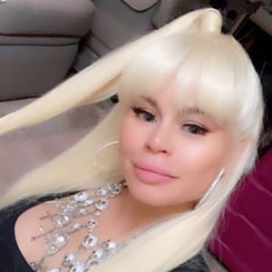 Nikki  Delano