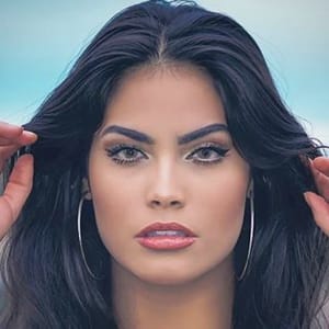 Marcela B