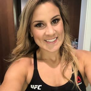 Jennifer Maia