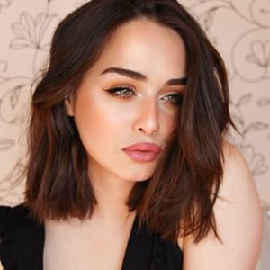 Cecilia Arone Makeup