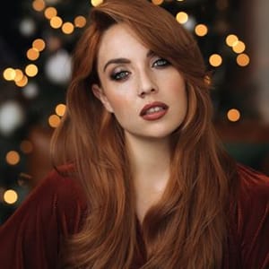 Chloe Dumont