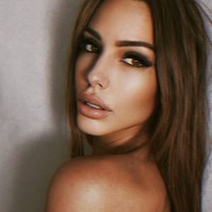 Paige Woolen