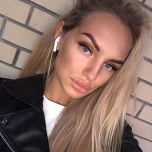Ru