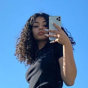Alien Girl