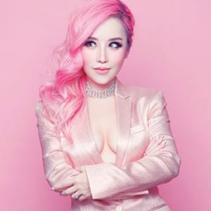 Wendy Cheng  Xiaxue