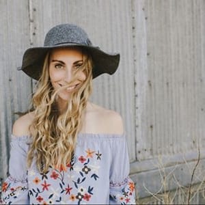 Lindsey Lee