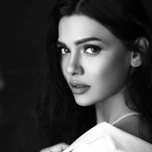 Sara Loren