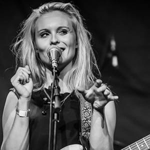 Tora Dahle