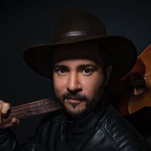 Edward Ramírez
