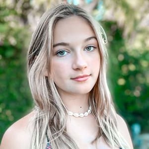 Isla Stanford