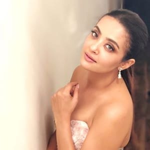 Surveen Chawla