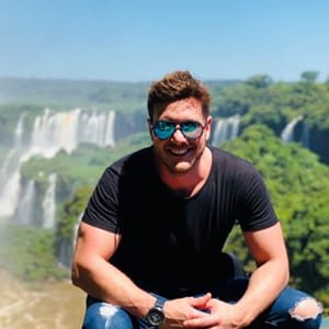 Daniel Velez