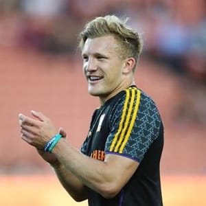Damian Mckenzie