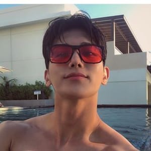 Joowonh Wangg
