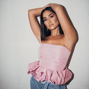 Karla Bmo