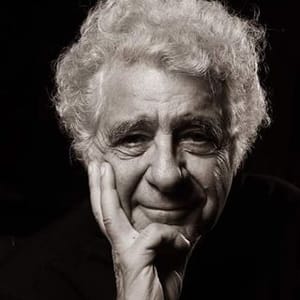 Loris Tjeknavorian