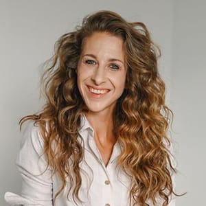Bonnie Christine