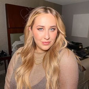 Elizabeth Faye